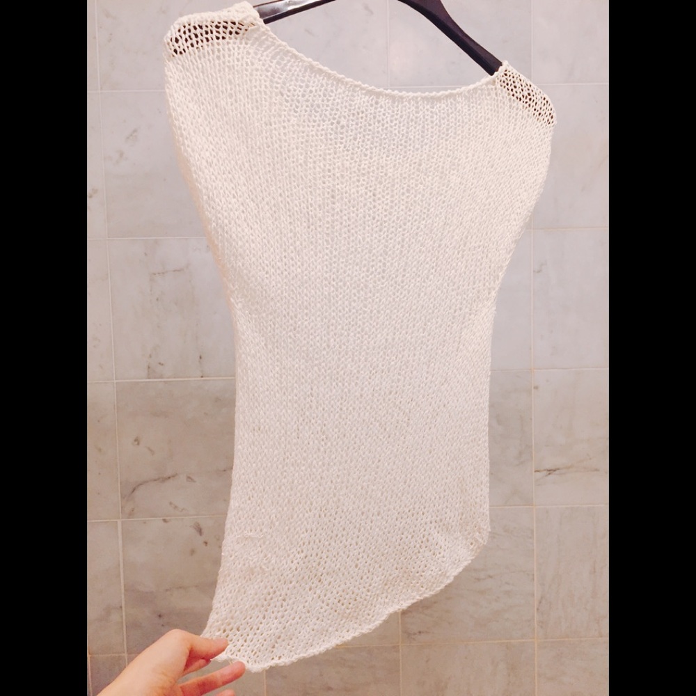 2 bundle white tops. - Picture 6 of 6
